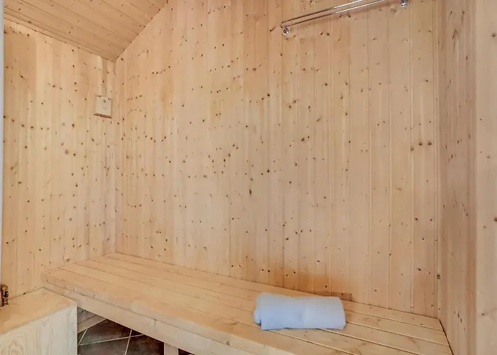Sovej I * Ansager